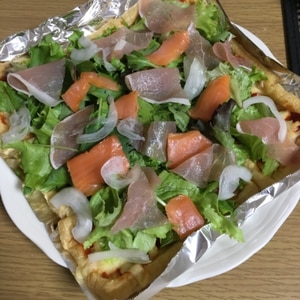 パーティにおススメ☆生ハムとフレッシュ野菜のピザ
